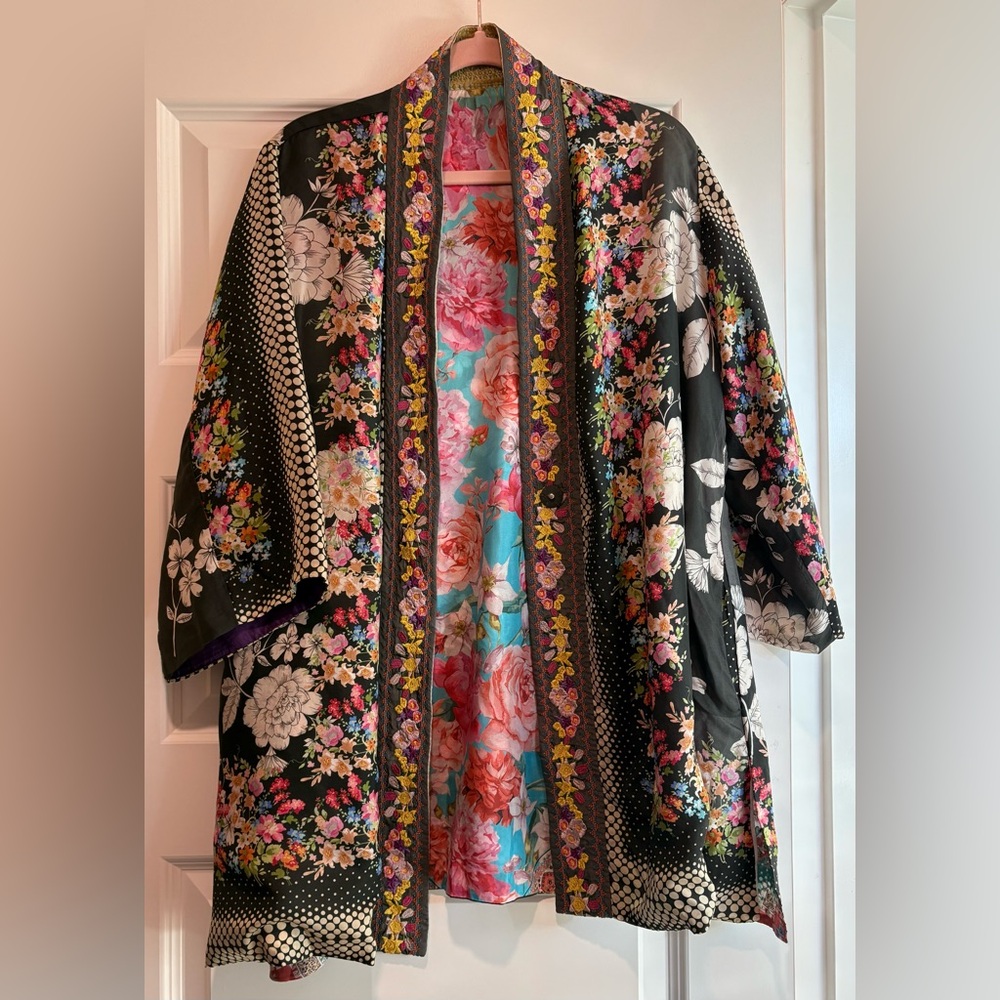 Johnny Was Reversible Silk Embroidered Floral Kimono